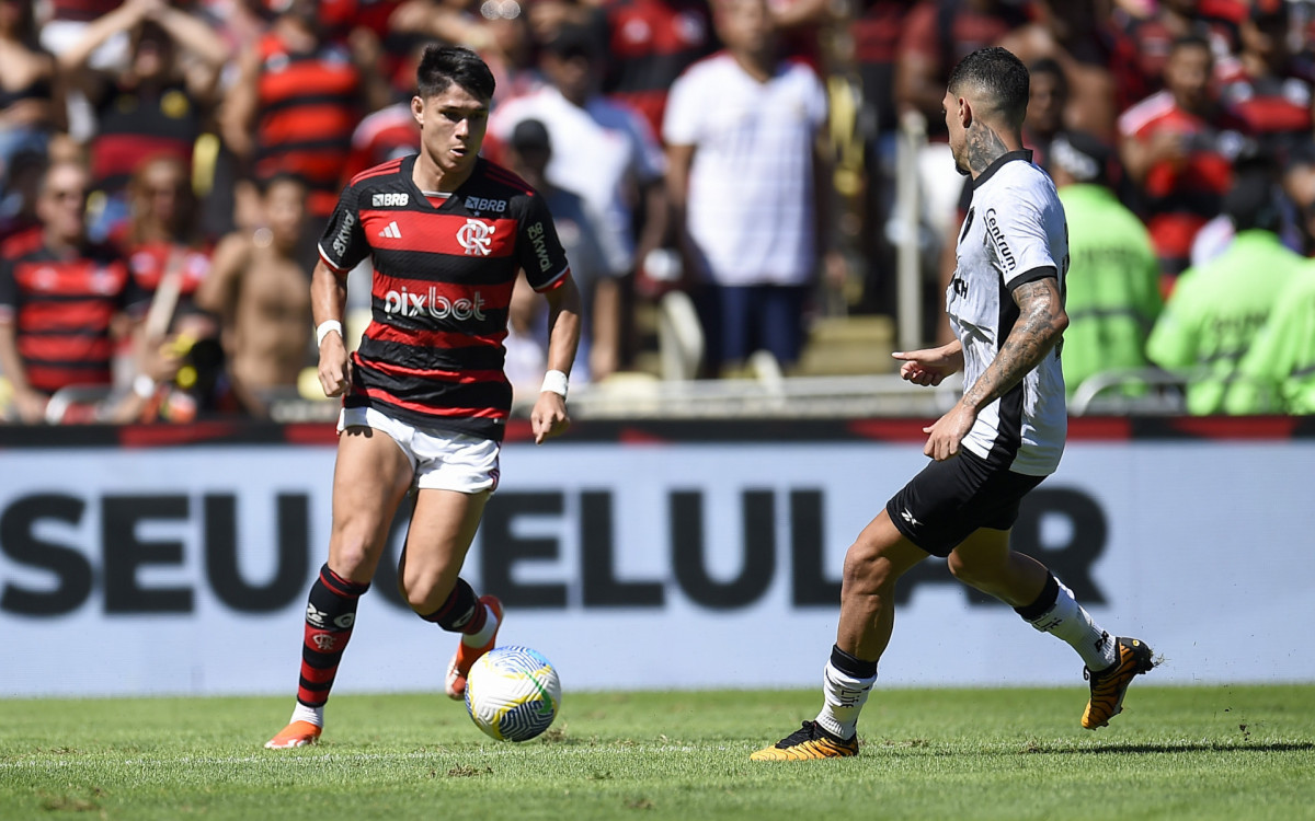 Flamengo x Botafogo - Campeonato Brasileiro - Estadio do Maracana - 28-04-2024
