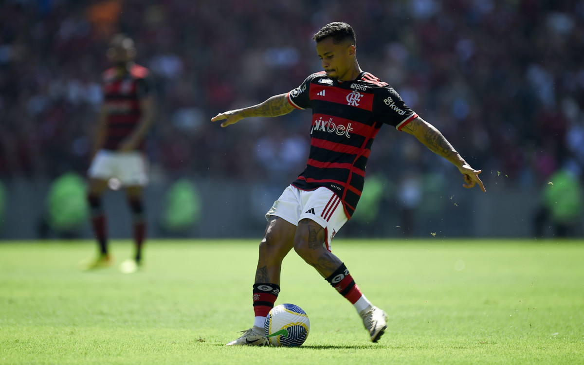 Flamengo x Botafogo - Campeonato Brasileiro - Estadio do Maracana - 28-04-2024