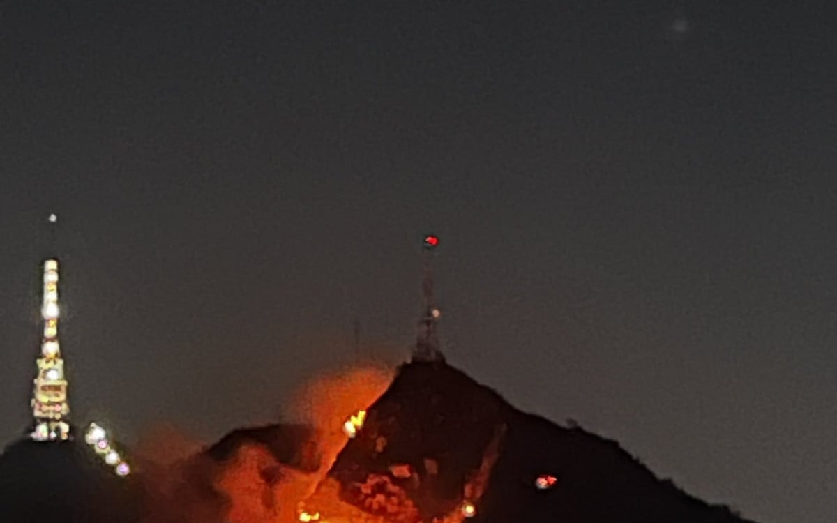 Incêndio no Pico do Jaraguá, na zona norte de São Paulo