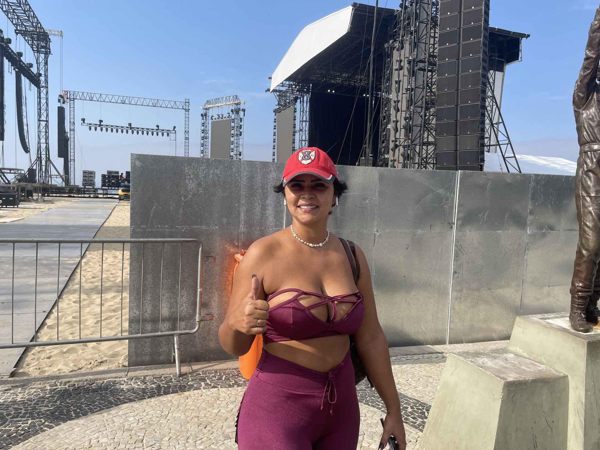 Four Minutes e Like a Virgin são as músicas favoritas da maranhense e cabeleireira Juliane Alves - Roberta Sampaio / Agência O Dia 