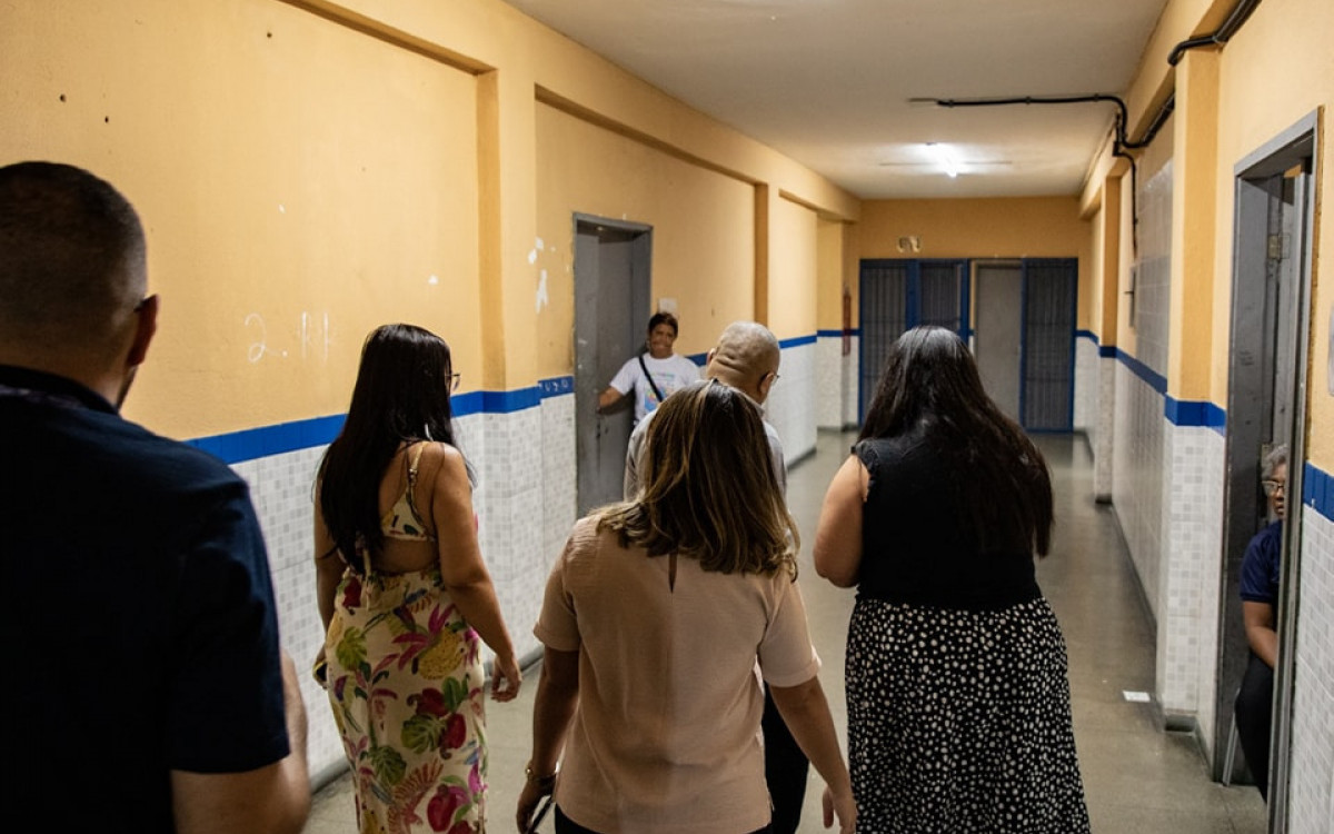 Equipes técnica e administrativa realizam visitas nas escolas da rede pública de Mesquita