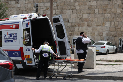 Cidadão turco é morto depois de esfaquear policial em Jerusalém