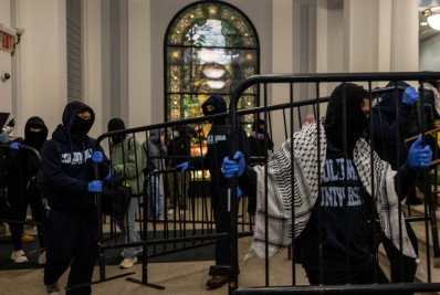 Ativistas ocupam prédio da Universidade de Columbia para protestar contra guerra em Gaza
