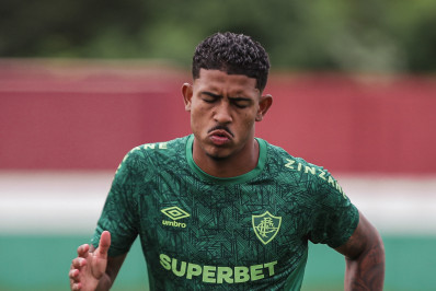 John Kennedy deve ser reintegrado a elenco do Fluminense nesta semana
