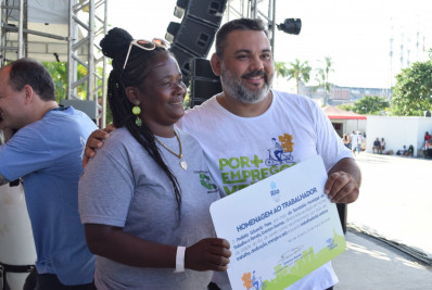 Cursos e festa para o trabalhador