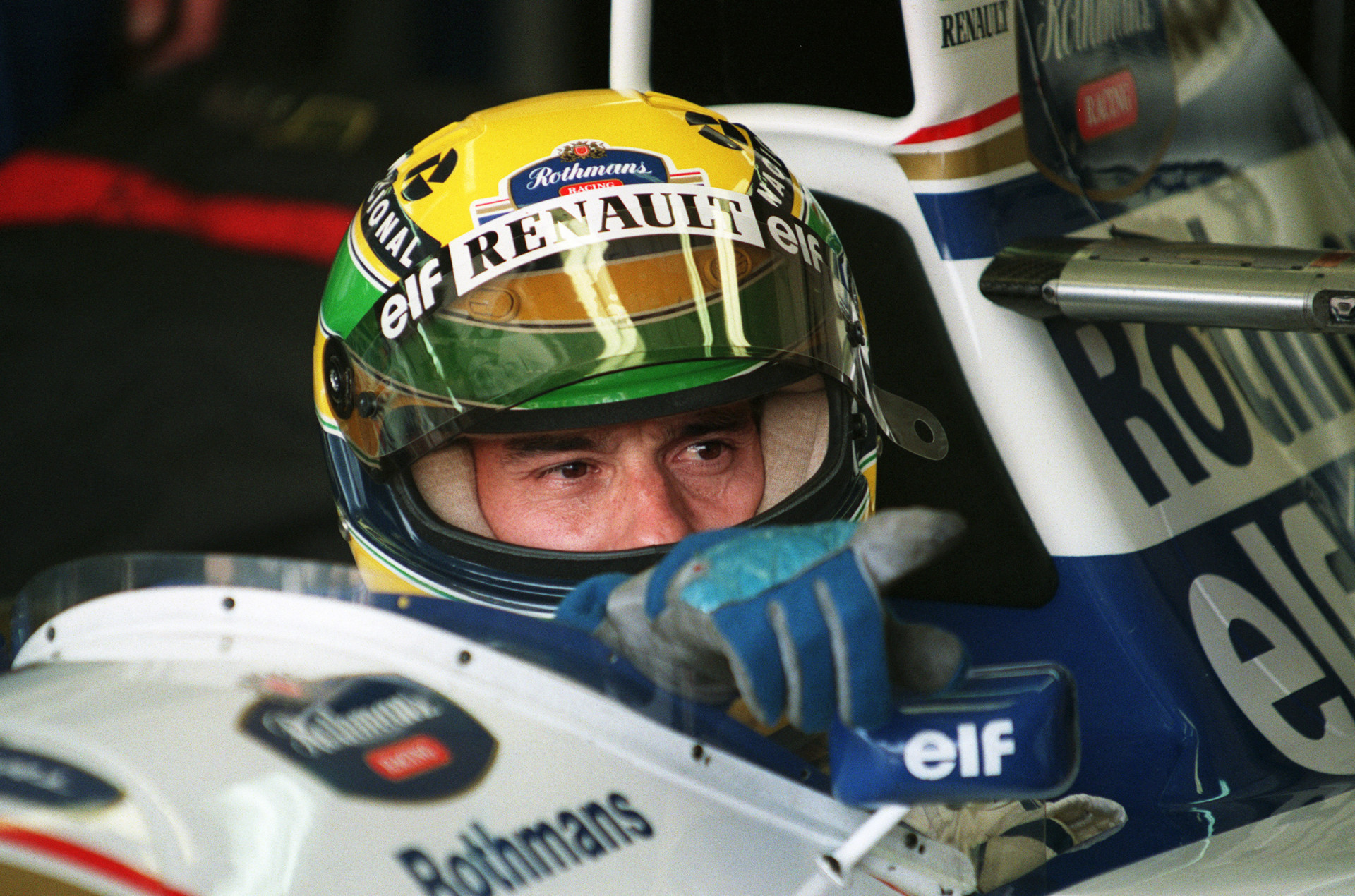 Ayrton Senna não marcou pontos nas duas primeiras corridas pela Williams em 1994 e, na terceira, sofreu o acidente fatal - Jean-Loup Gautreau / AFP