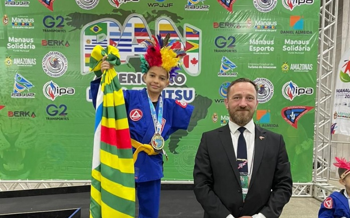 Davi faturou um ouro e uma prata na competição

