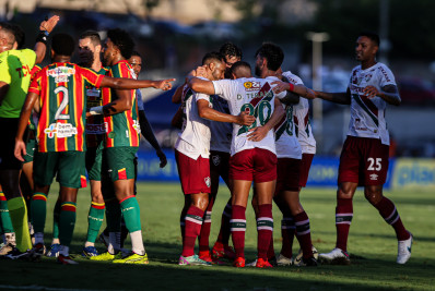 Recheado de reservas, Fluminense vence o Sampaio Corrêa e abre vantagem na Copa do Brasil
