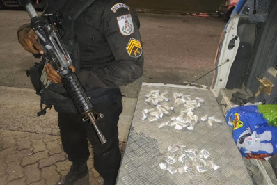 Polícia Militar apreende drogas em operação no bairro Cidade Praiana em Rio das Ostras