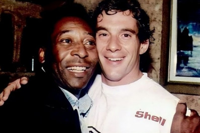 Clubes de futebol e perfil de Pelé homenageiam Ayrton Senna