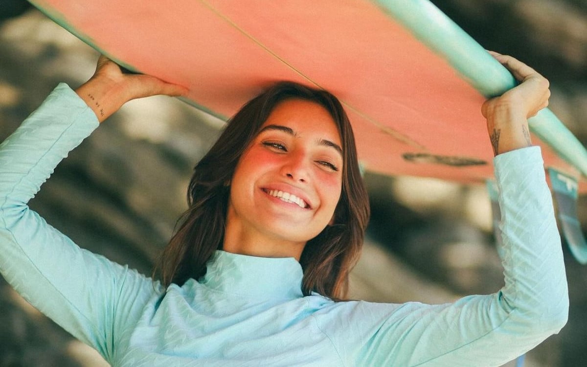 Sorridente, Vanessa Lopes abre álbum de fotos na praia - Reprodução / Instagram / Joa?o Almeida