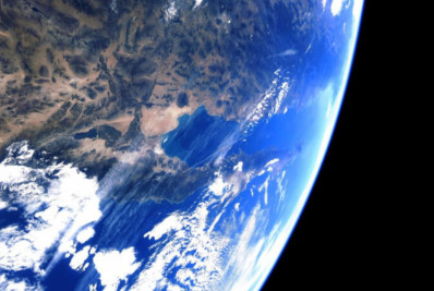 Rússia propõe resolução que proíbe armas no espaço, após vetar projeto similar dos EUA e Japão