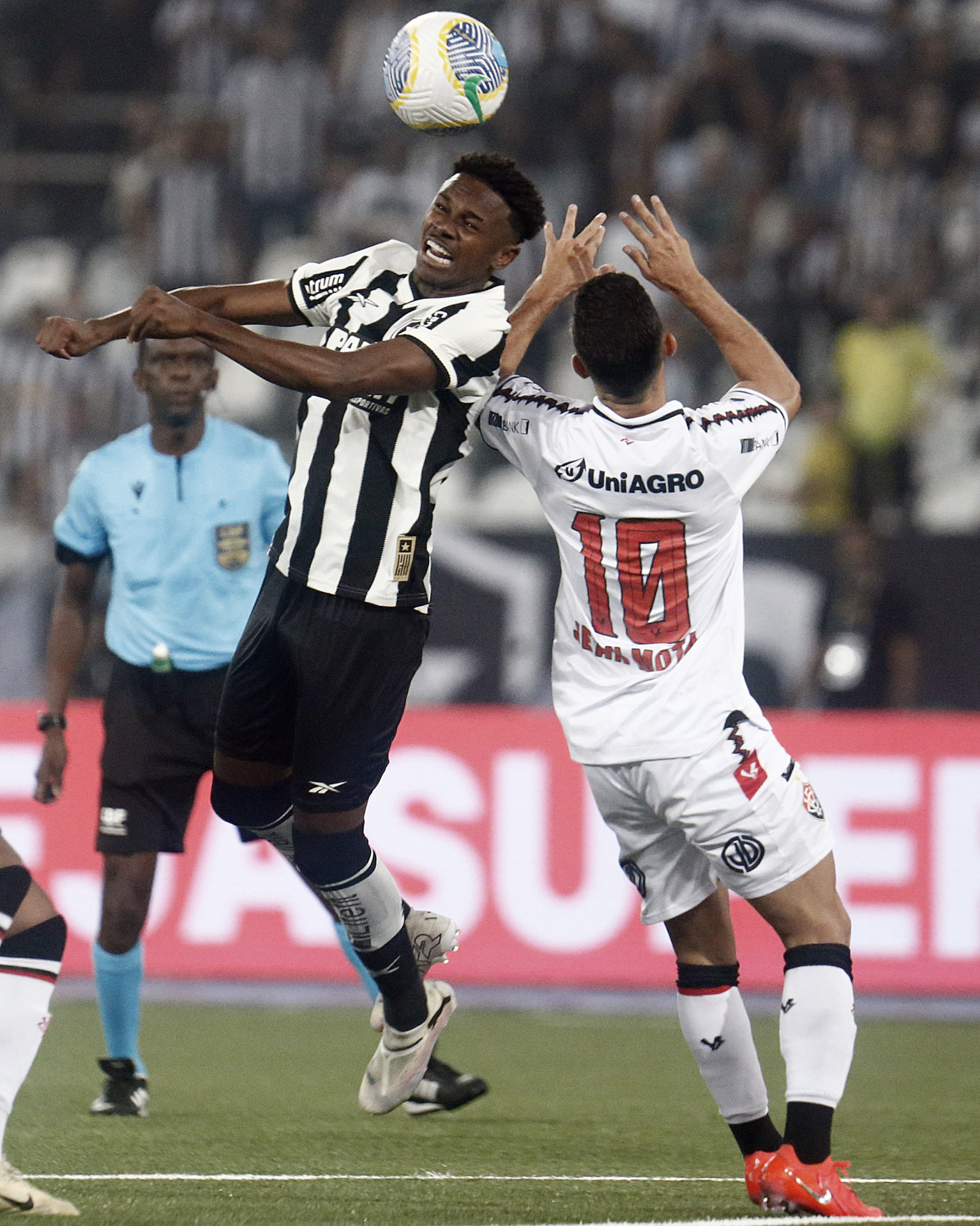  Jeffinho. Botafogo x Vitoria pela Copa Brasil no Estadio Niltos Santos. 02 de Maio de 2024, Rio de Janeiro, RJ, Brasil. Foto: Vitor Silva/Botafogo. 
Imagem protegida pela Lei do Direito Autoral Nº 9.610, DE 19 DE FEVEREIRO DE 1998. Sendo proibido qualquer uso comercial, remunerado e manipulacao/alteracao da obra.
 - Vitor_Silva
