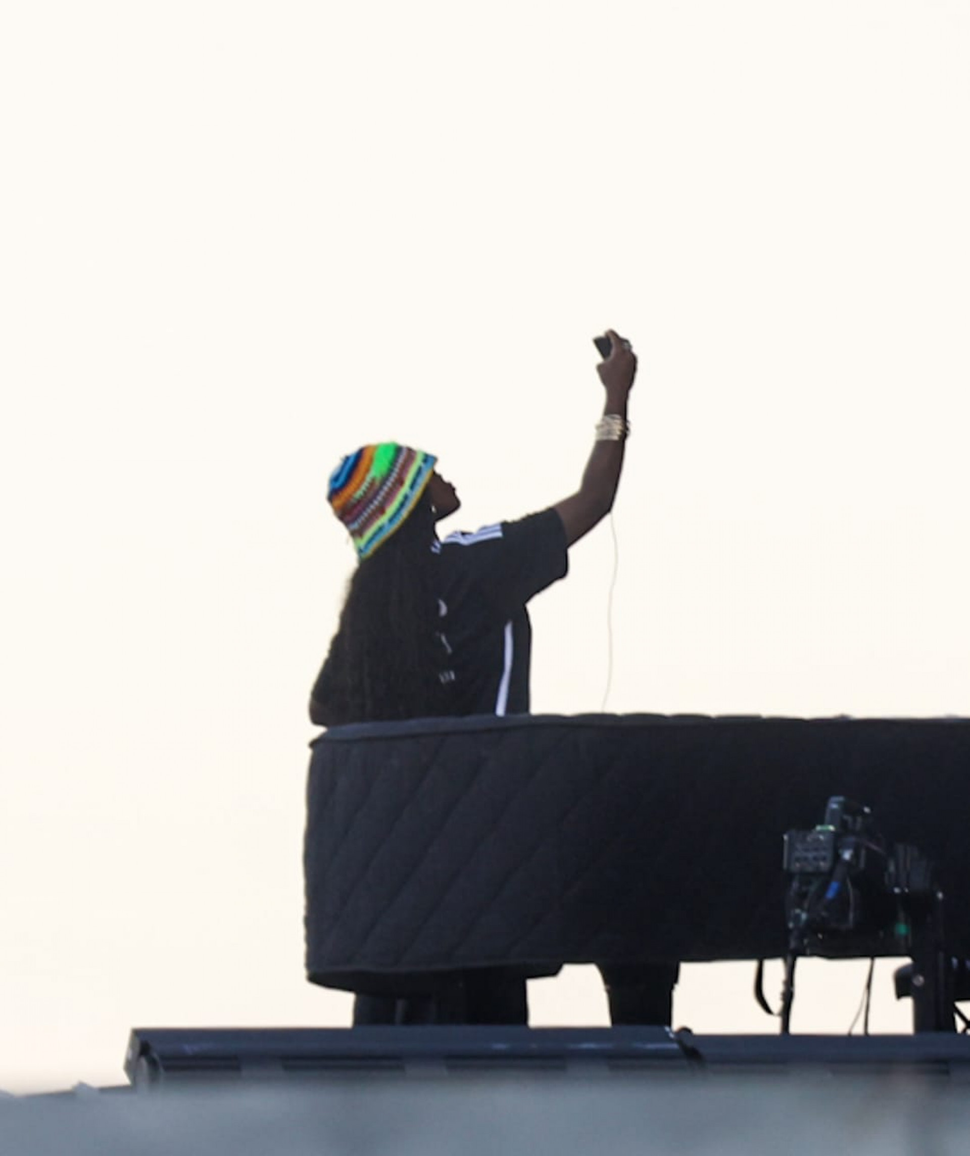 Mercy James, filha de Madonna, sobe ao palco para passagem de som - Renan Areias / Agência O Dia