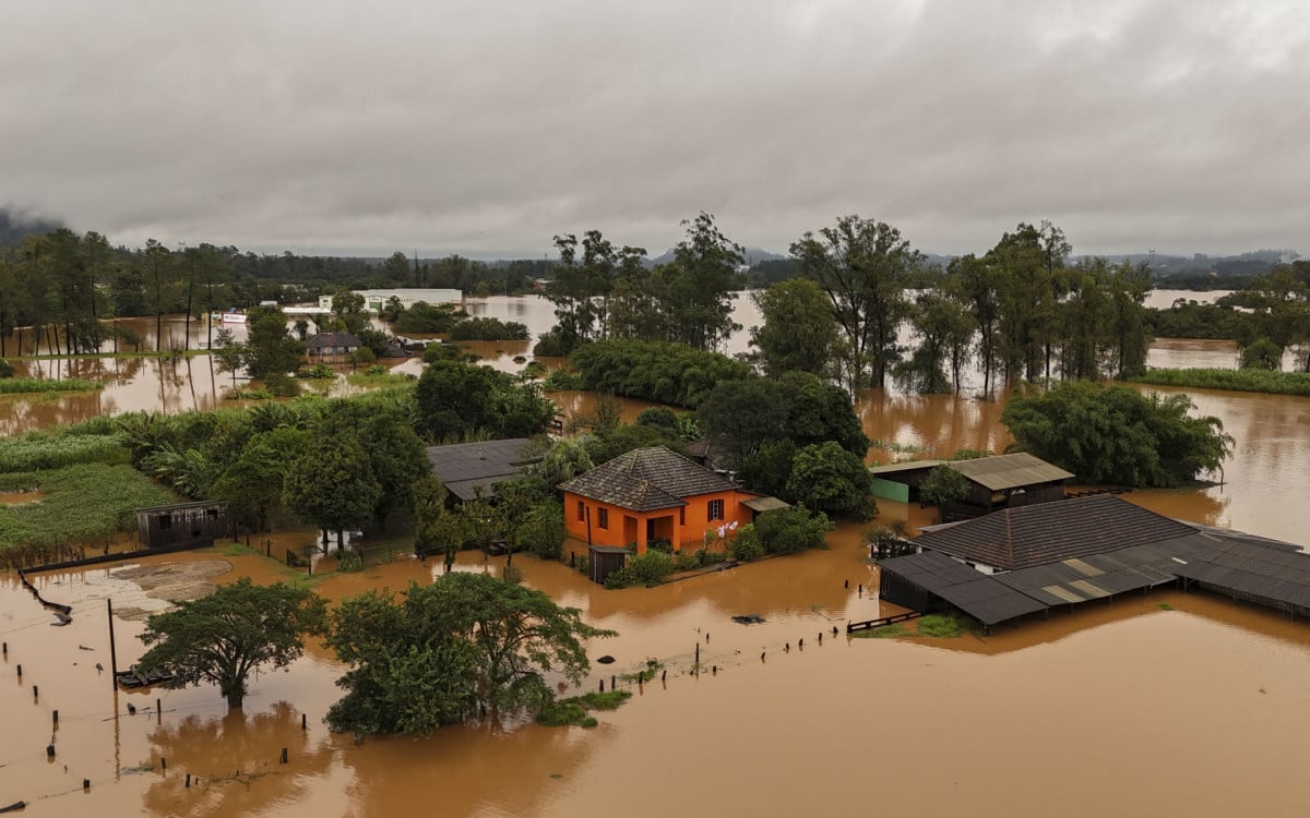 Vista aérea mostra uma área inundada de Capela de Santana, no estado do Rio Grande do Sul