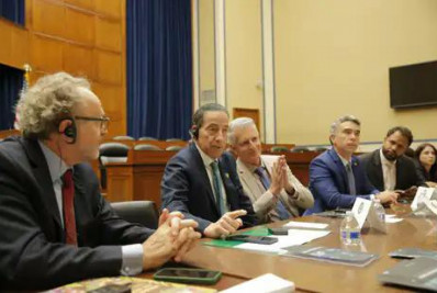 Congressistas dos EUA e Brasil articulam frente contra extrema-direita