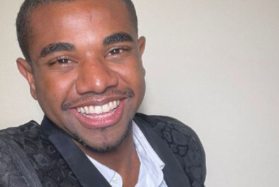 Davi Brito teria ficado de 'barraca armada' durante massagem e é detonado