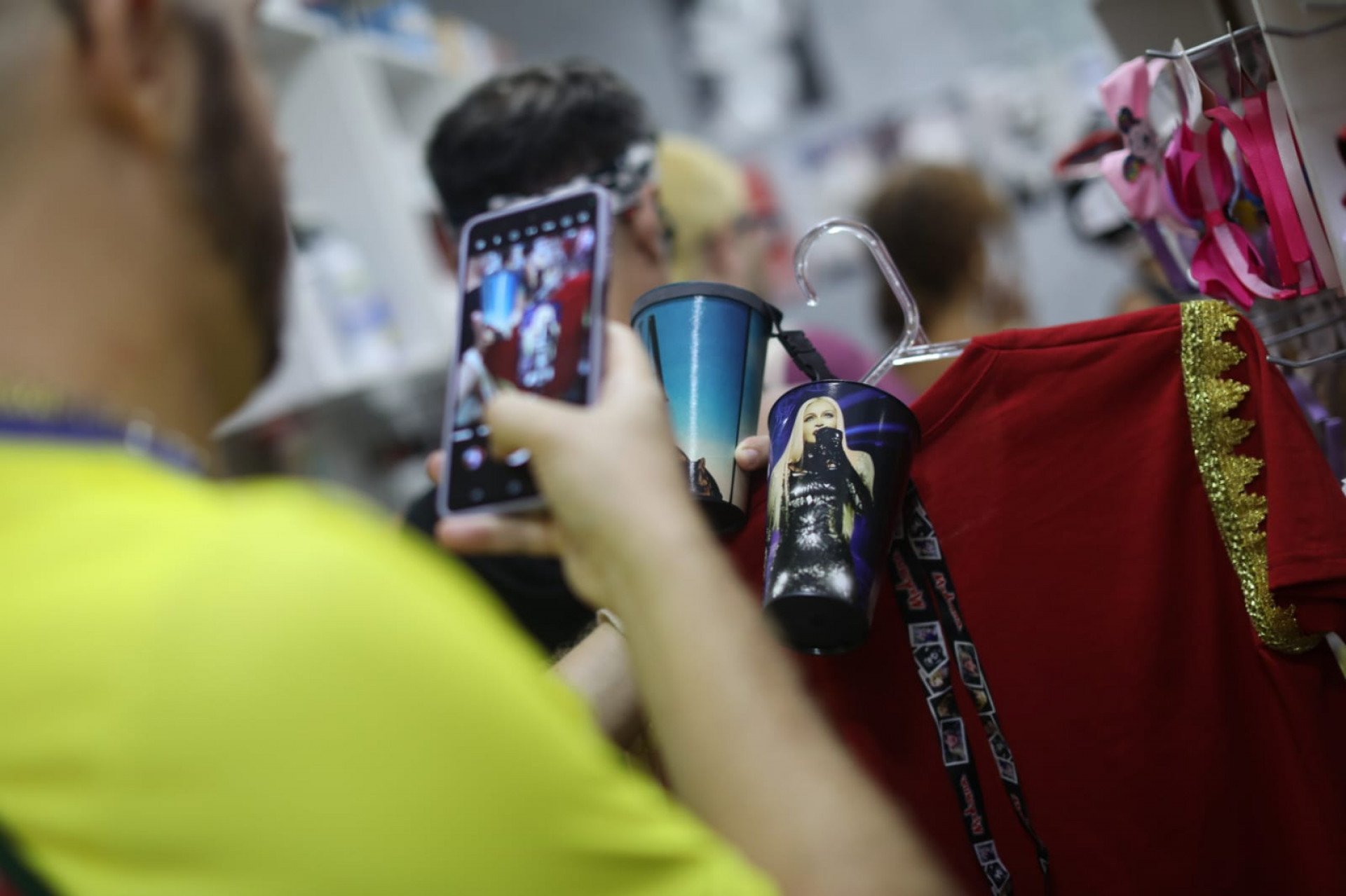 Qualquer produto com o nome de Madonna &eacute; procurado pelos f&atilde;s, segundo gerente de loja - Pedro Ivo / Ag&ecirc;ncia O Dia