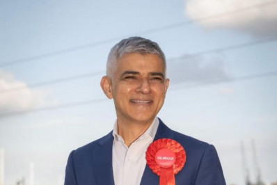 Conservadores britânicos sofrem revés nas eleições locais