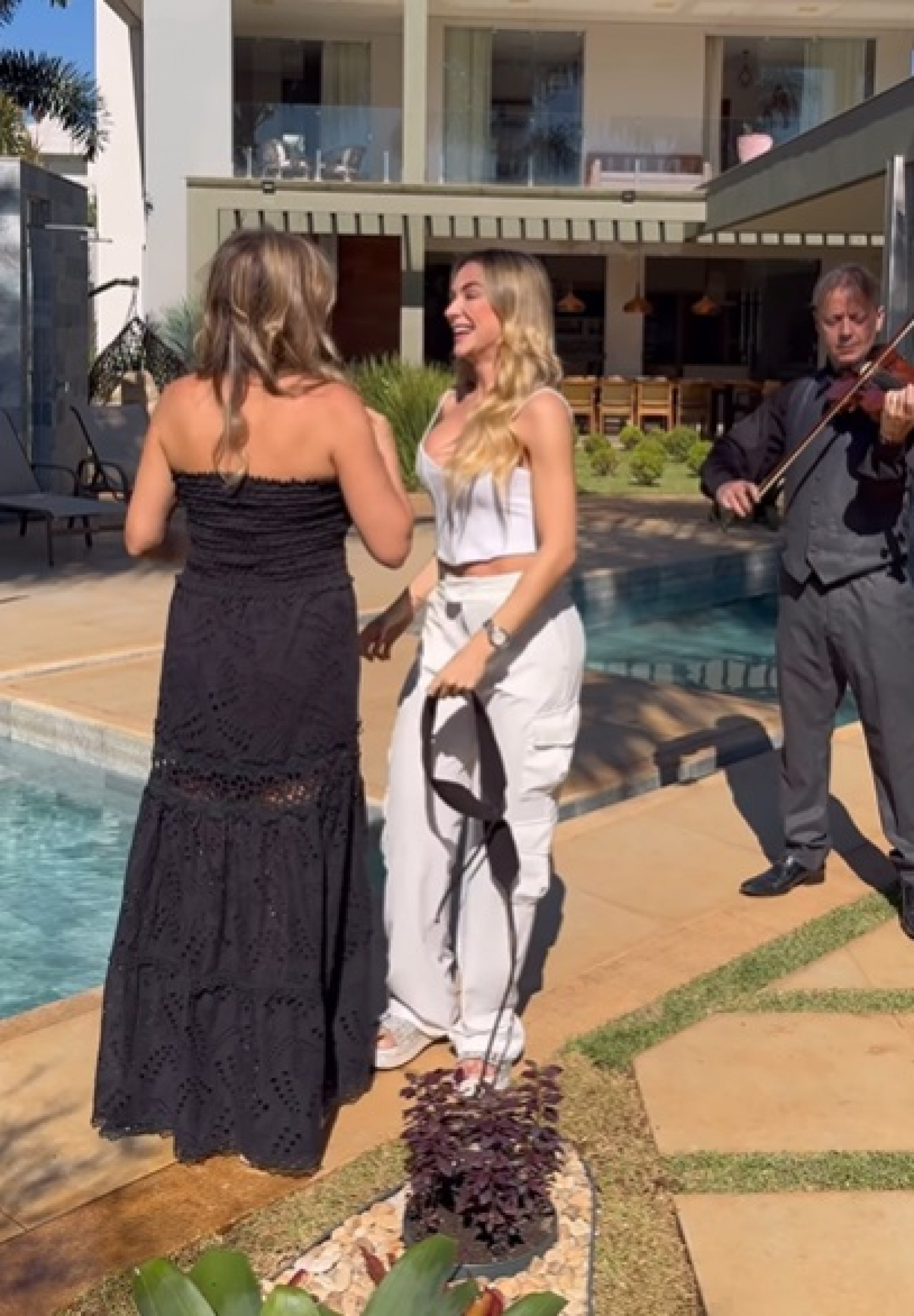 Gabi Martins presenteia a mãe com nova casa - Reprodução do Instagram