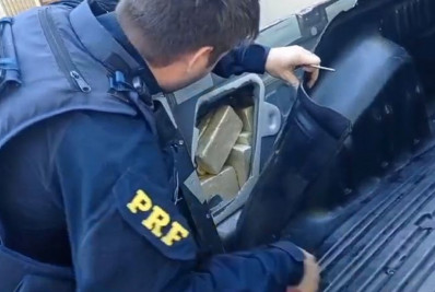 PRF apreende 100 kg de pasta base de cocaína que seriam levados ao Complexo do Alemão