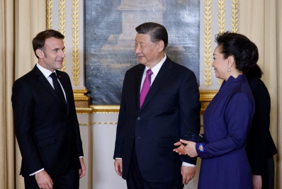 Macron estabelece Ucrânia como prioridade, durante visita de Xi Jinping, da China