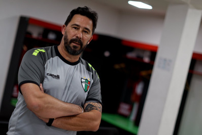 Técnico do Palestino espera conquistar bom resultado contra o Flamengo: 'Obrigação'