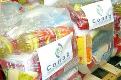 Conab entrega alimentos para atingidos pelas enchentes no Rio Grande do Sul