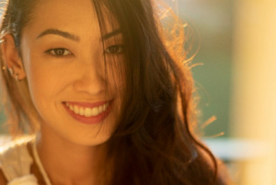 Ana Hikari vive relacionamento aberto mas afirma ter regras: 'Questão da confiança'