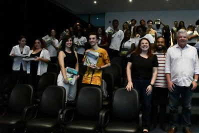 Prefeito participa de aulão do Programa Aprova Jovem