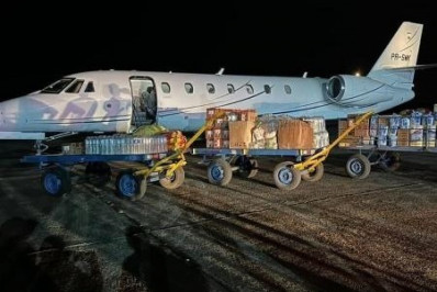 Neymar envia avião com mantimentos ao Rio Grande do Sul: 'Momento delicado'