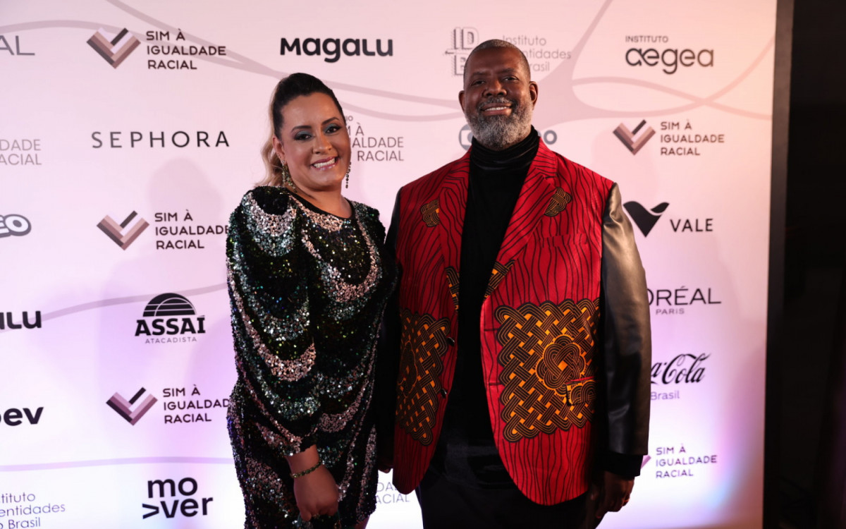 Péricles e Lidiane Faria no \'Prêmio Sim à Igualdade Racial\' no Rio