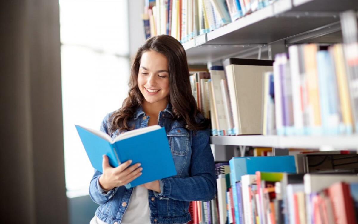 A capacidade de reter e nos recordar do que lemos é uma habilidade valiosa (Imagem: Ground Picture | Shutterstock)