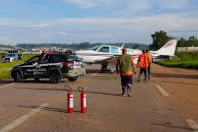 BR-116 é improvisada como pista de pouso para avião com doações ao Rio Grande do Sul