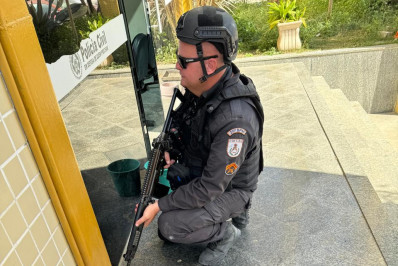 Homem é preso com drogas na roupa íntima no bairro Vila Canaã em Araruama