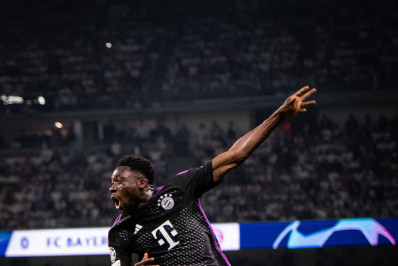 Alvo do Real Madrid decide renovar contrato e frustra planos dos espanhóis