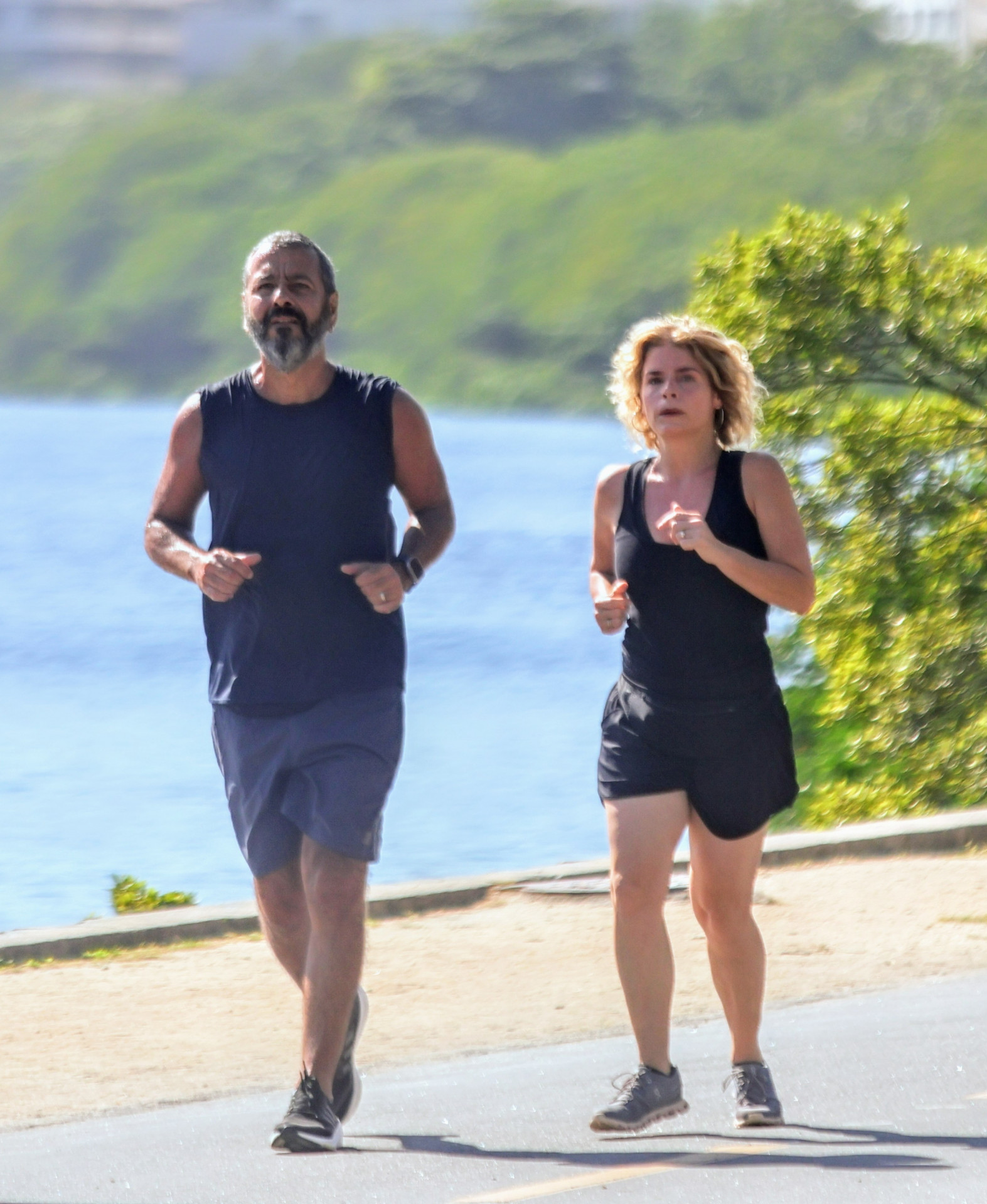Marcos Palmeira se exercita com a mulher, Gabriela Gastal - Dan Delmiro / Agnews