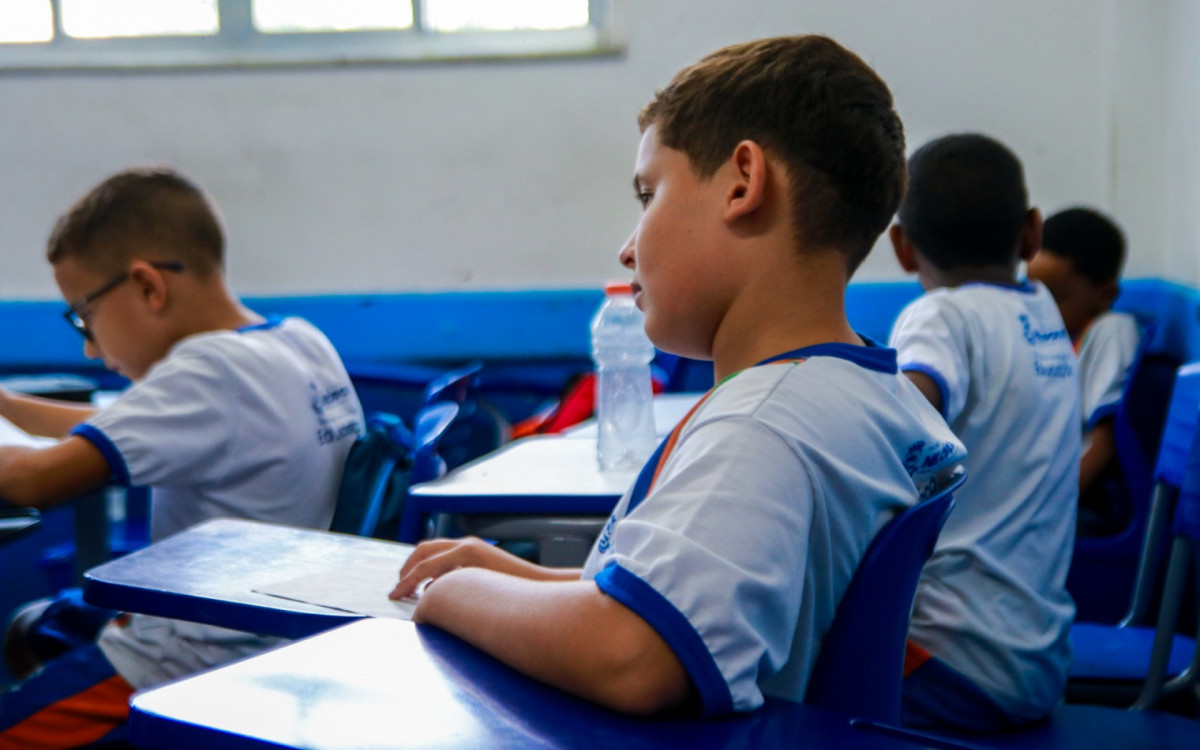 Atualmente o projeto beneficia cerca de dois mil alunos nas escolas públicas de Nilópolis