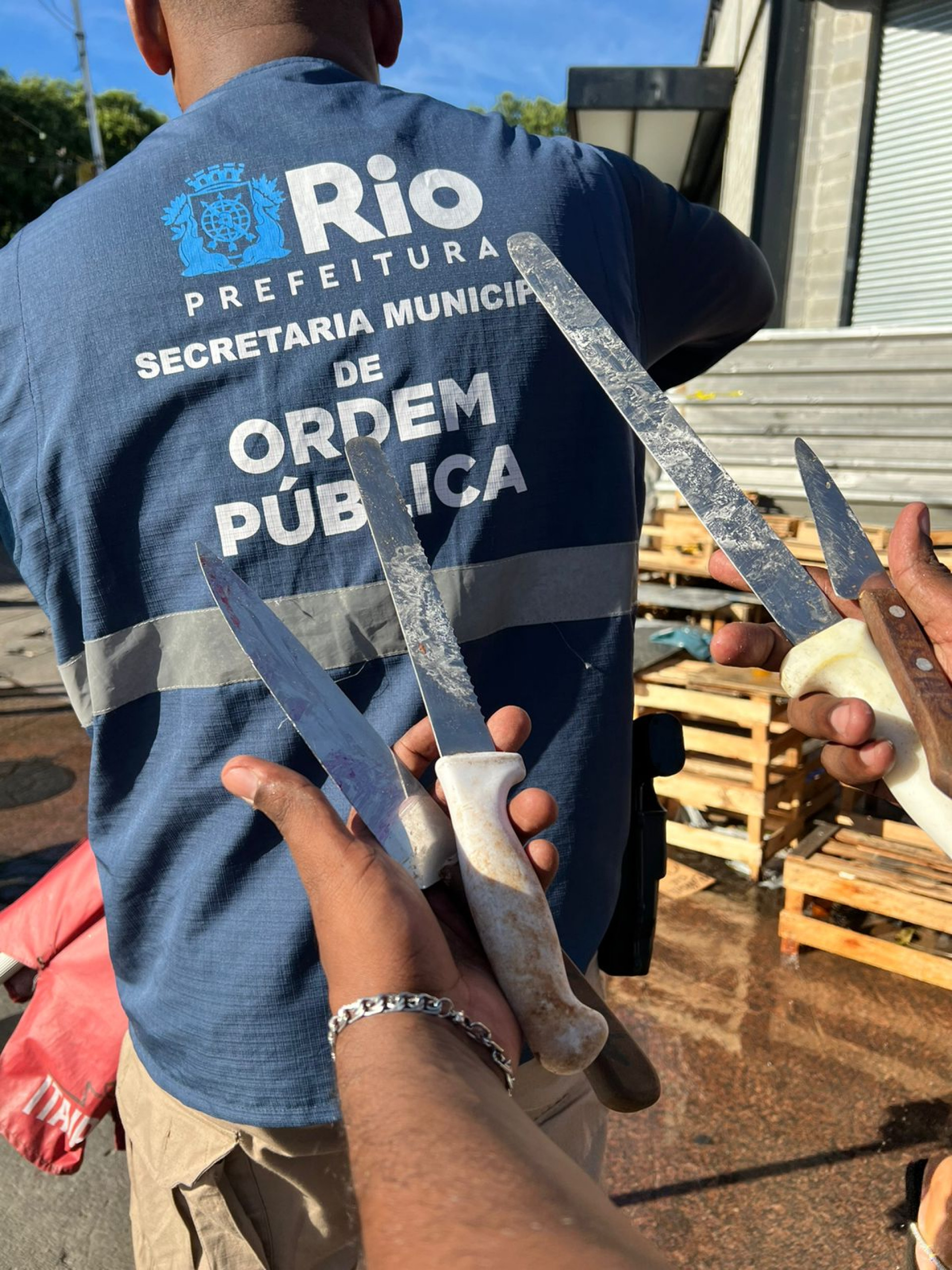 Ação de ordenamento público em calçadão de Bangu - Divulgação/Seop