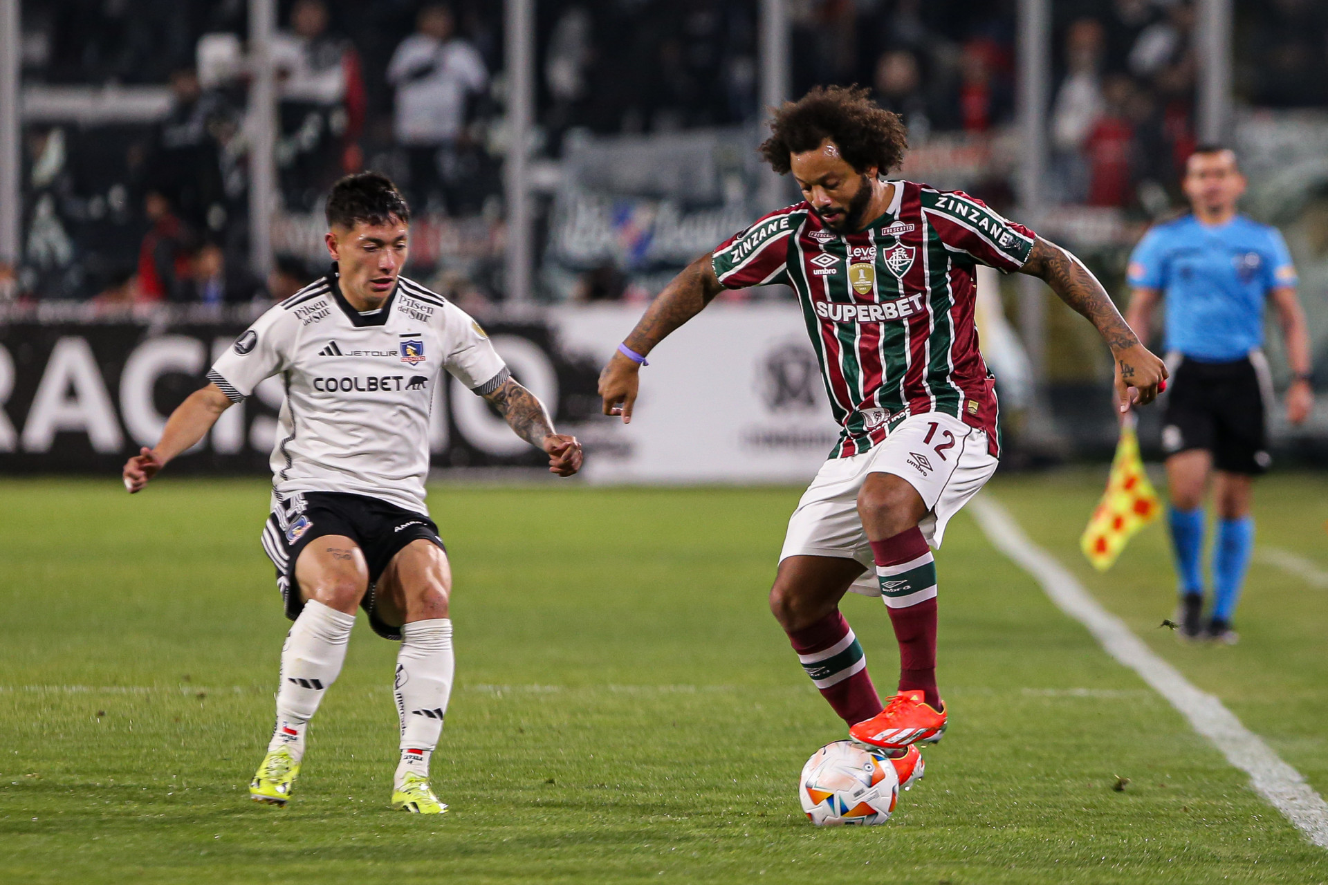 Lance do jogo entre Colo-Colo e Fluminense - Marcelo Gon&ccedil;alves/Fluminense Fc
