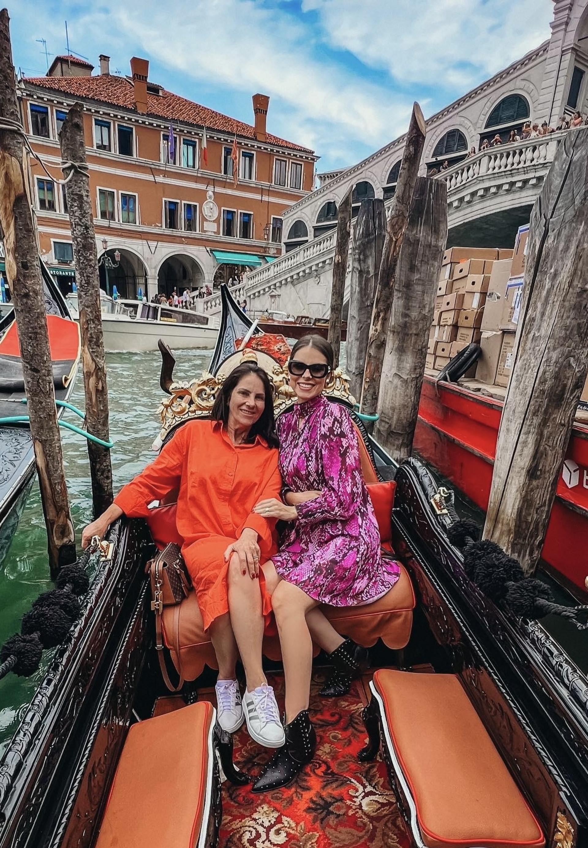 Débora Silva e a mãe, Salete Brol da Silva 