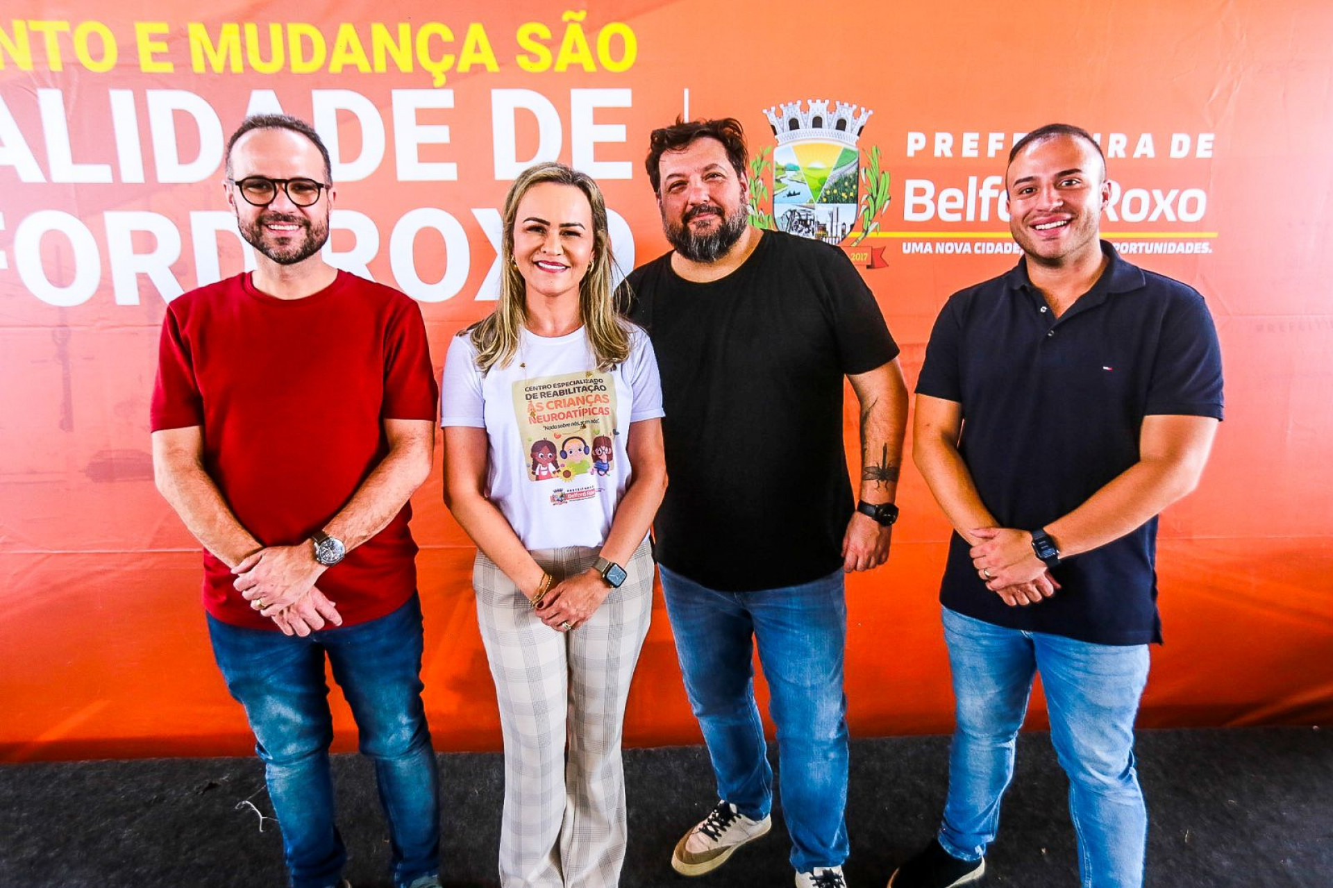 Secret&aacute;rio Denis Macedo, primeira-dama e deputada federal Daniela do Waguinho, palestrante Guga Cidral e secret&aacute;rio Matheus Carneiro elogiaram o evento - Rafael Barreto/PMBR
