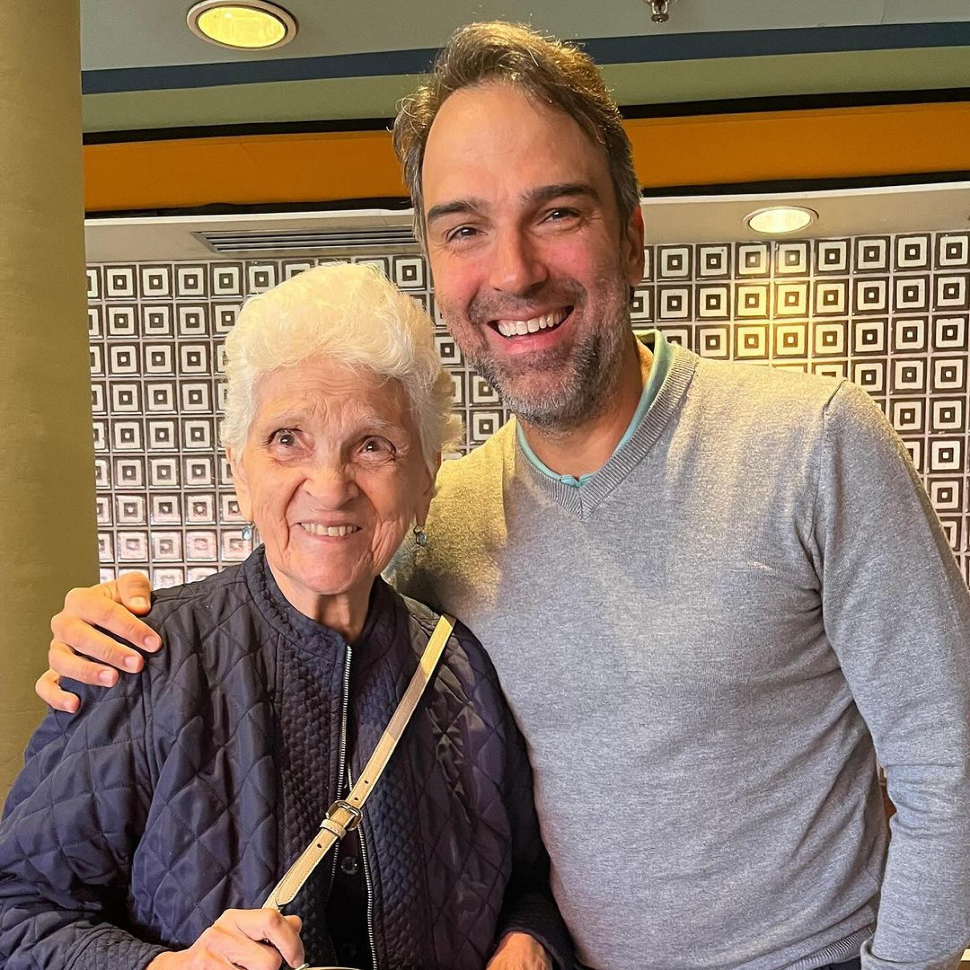 Tadeu Schmidt celebra 90 anos da mãe - Reprodução / Instagram 