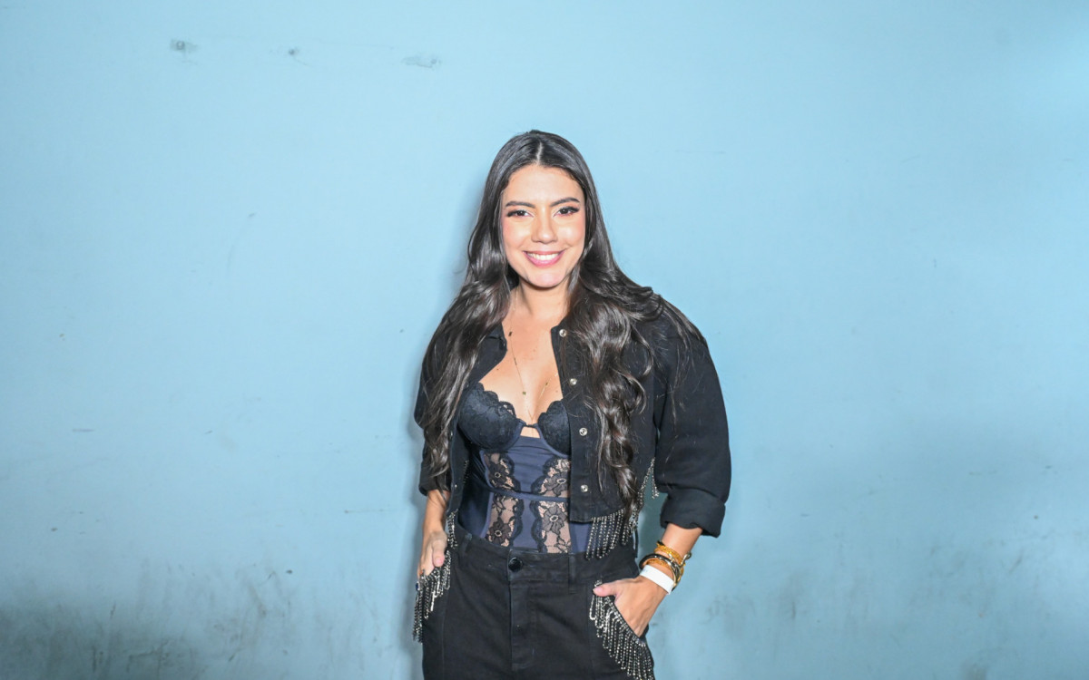 Fernanda Bande no show de Wanessa Camargo