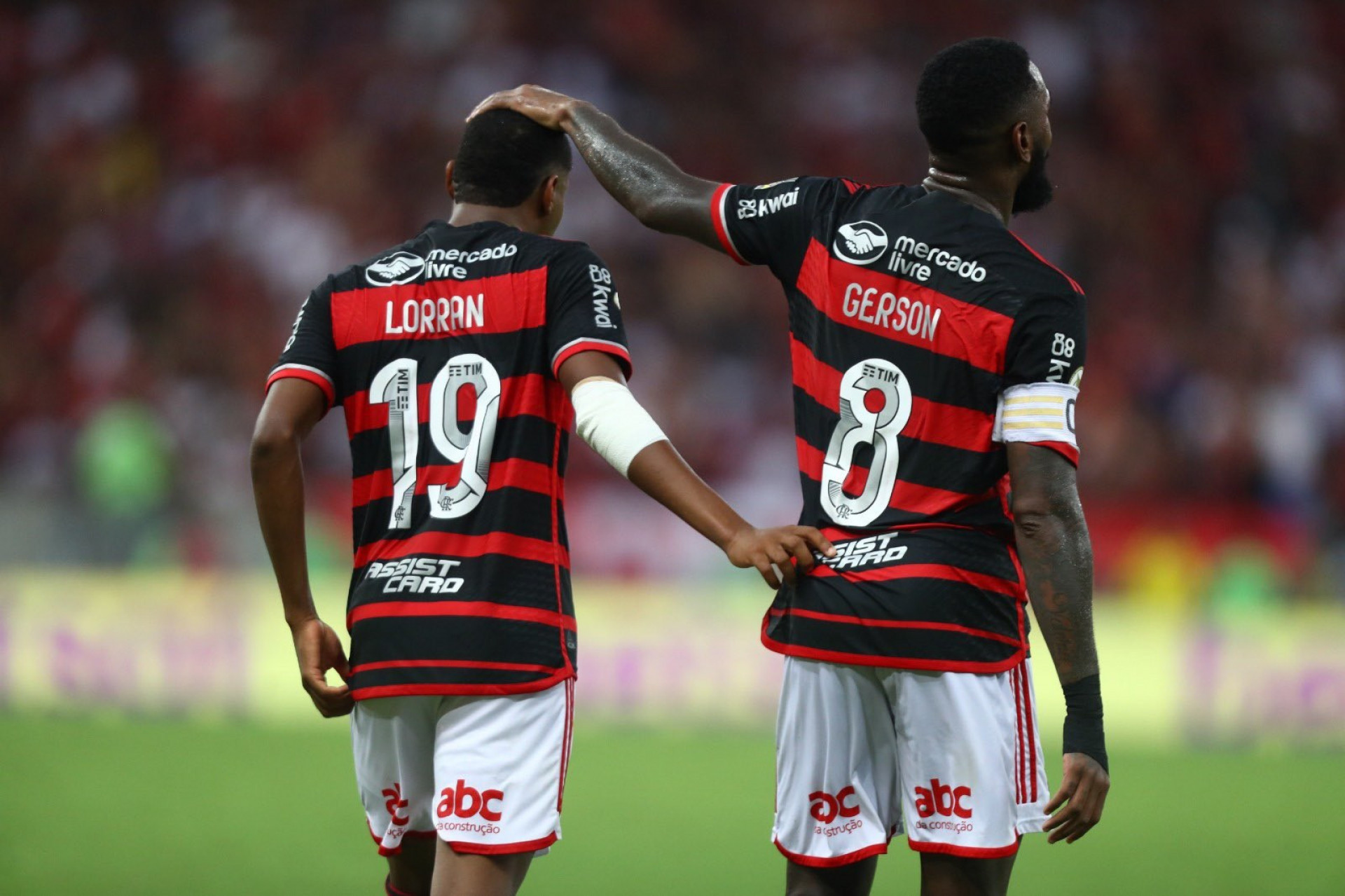 Gerson deu a assist&ecirc;ncia para Lorran marcar na vit&oacute;ria sobre o Corinthians - Divulga&ccedil;&atilde;o/Flamengo