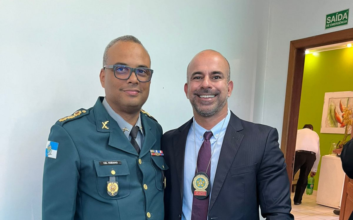 Uma das boas raz&otilde;es do sucesso no fortalecimento da seguran&ccedil;a em Itaperuna e regi&atilde;o: A parceria PMERJ/PCERJ: Coronel Fabiano e delegado Eduardo Teixeira - NnBllny