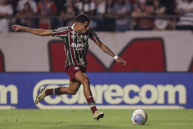 Alexsander vê bom jogo do Fluminense contra o São Paulo e lamenta erros
