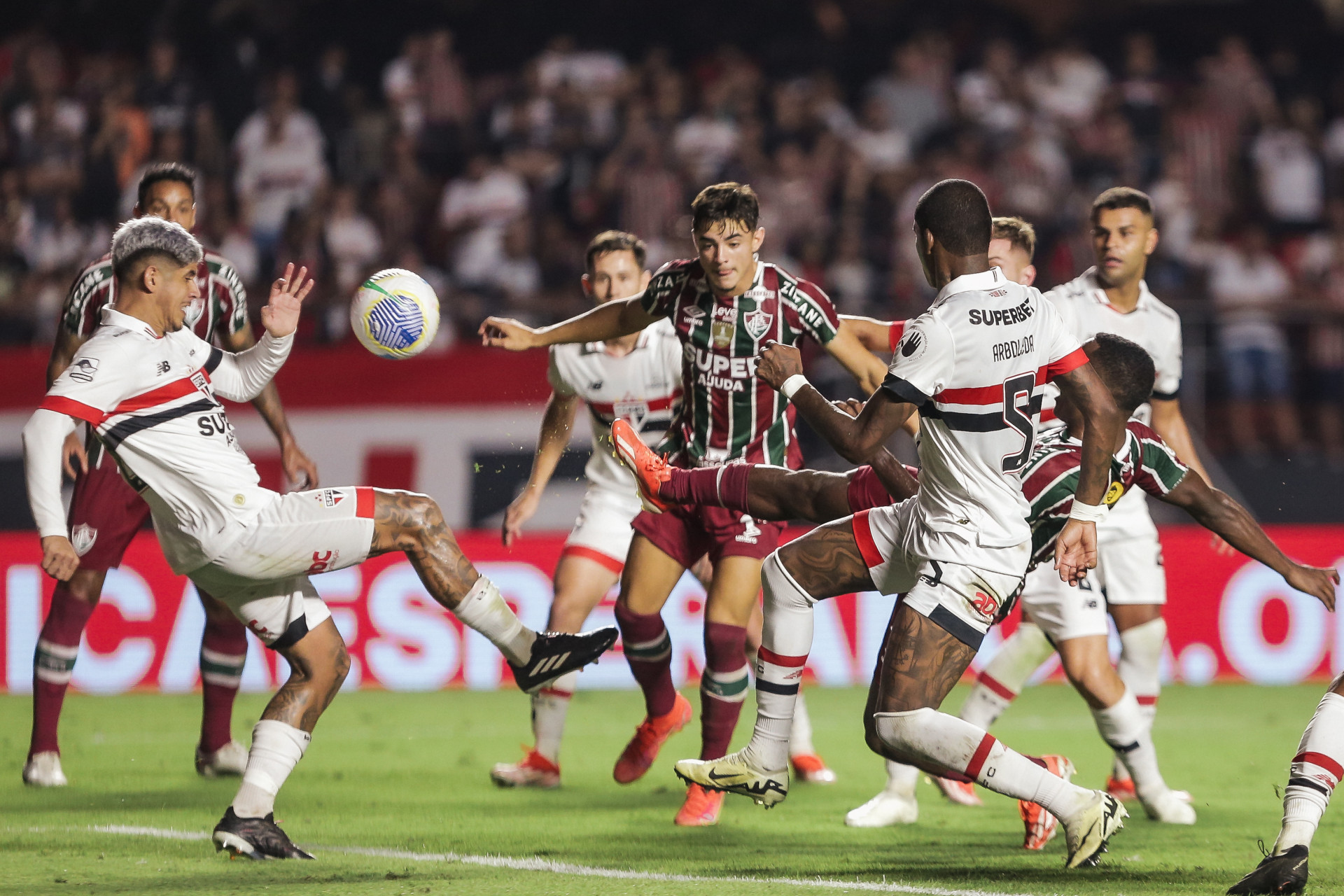 São Paulo e Fluminense mediram forças no Morumbis - Lucas Merçon/Fluminense Fc