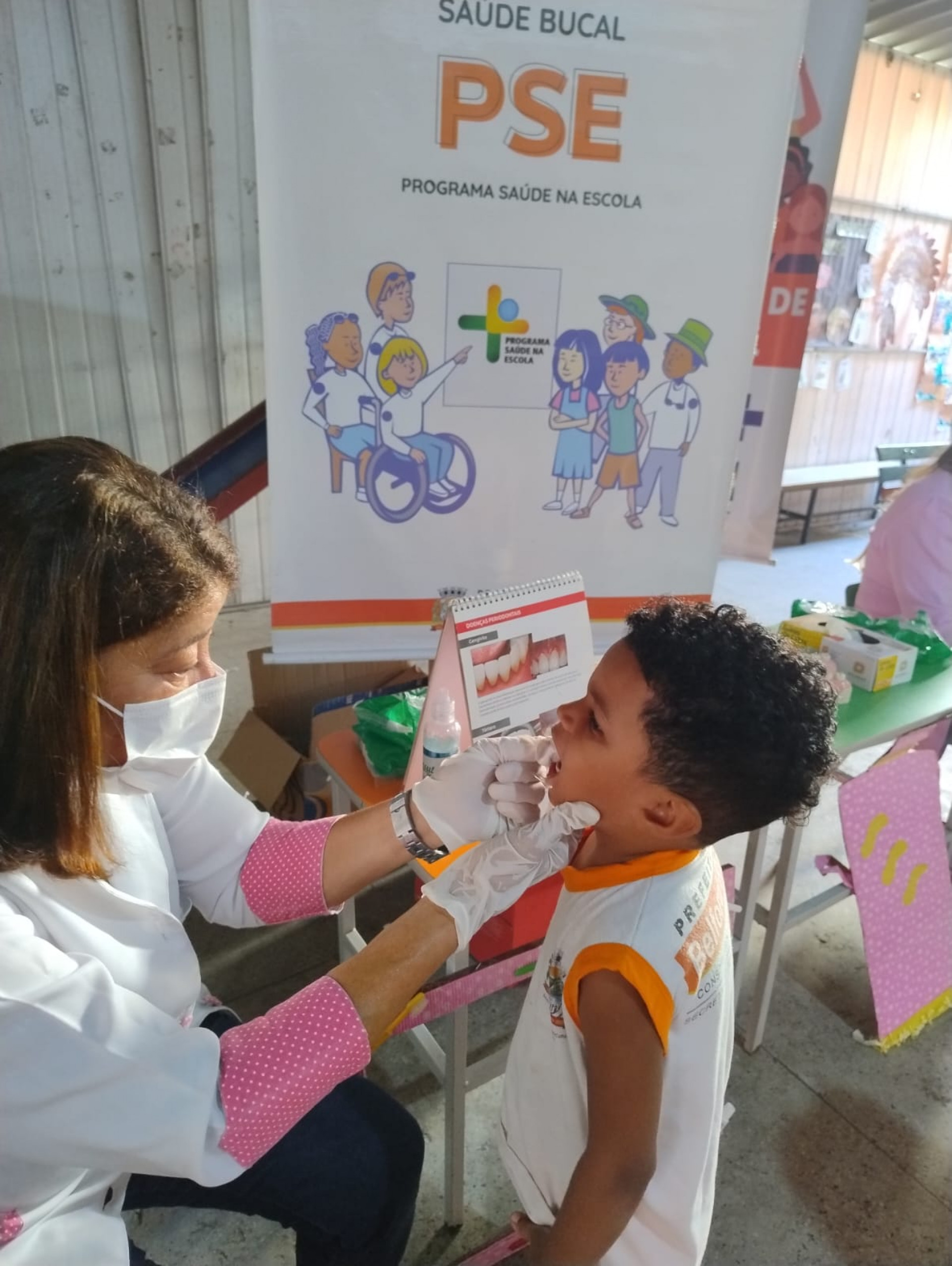 Equipe da Unidade de Sa&uacute;de da Fam&iacute;lia (USF) Armindo Feliciano da Silva ( Z&eacute; Macaco) realizou a&ccedil;&otilde;es de Sa&uacute;de Bucal - Divulga&ccedil;&atilde;o