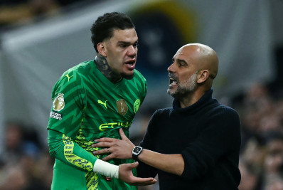 Guardiola explica substituição de Ederson e minimiza frustração do goleiro